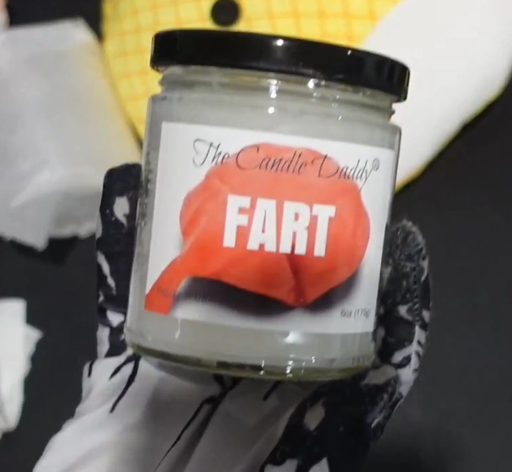 fart candle